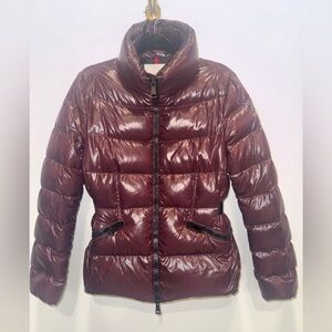 Stunning and Timelesss Moncler Jacket 🔥🌟